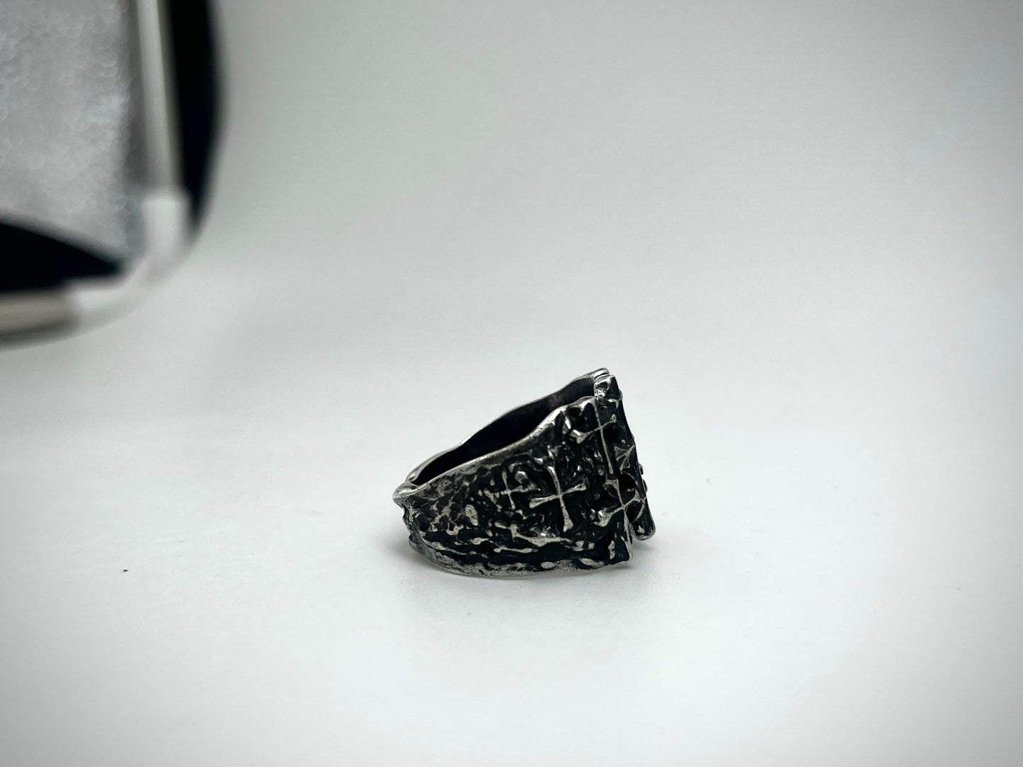 Ash ring